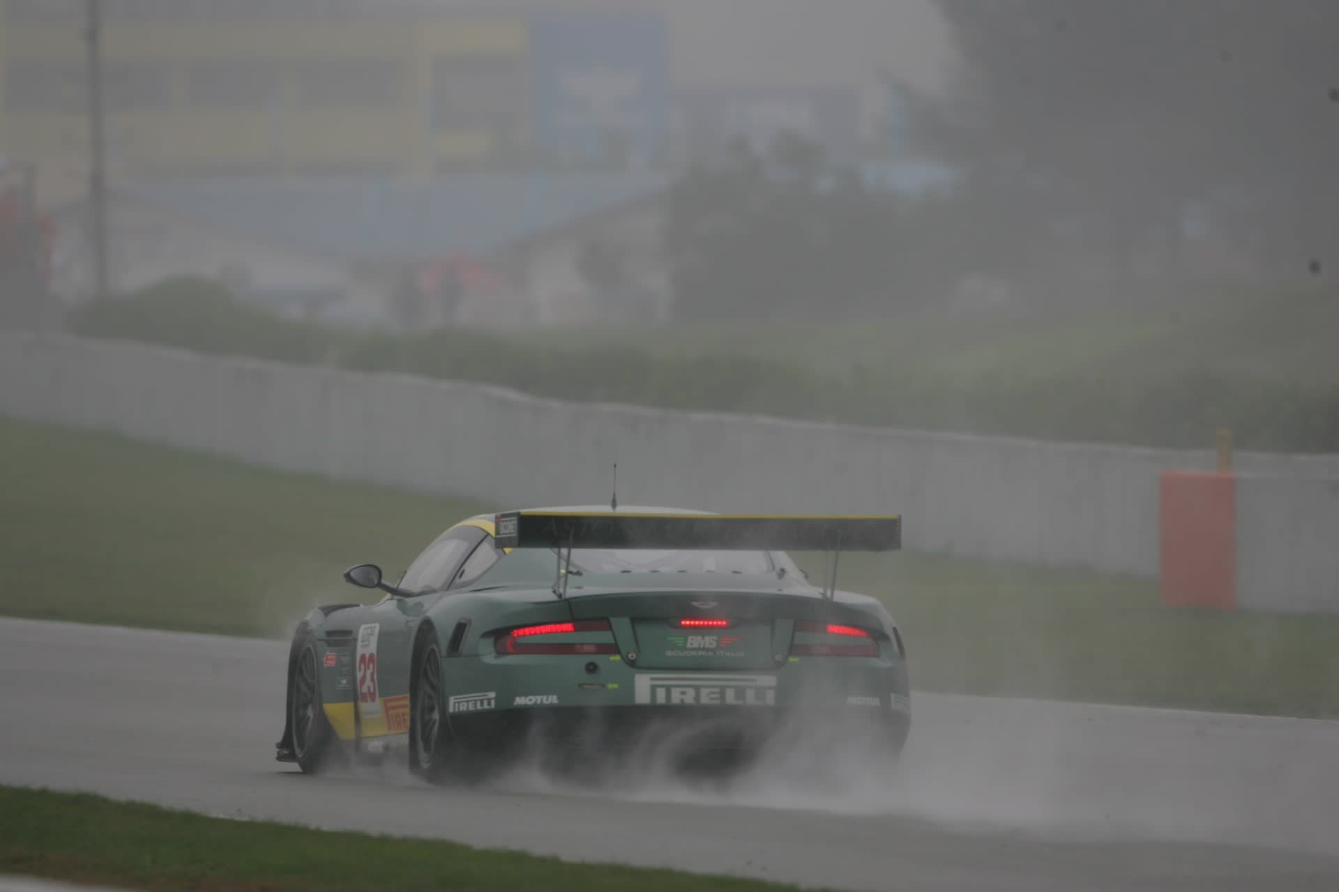 2006 Aston Martin DBR9 | Girardo & Co